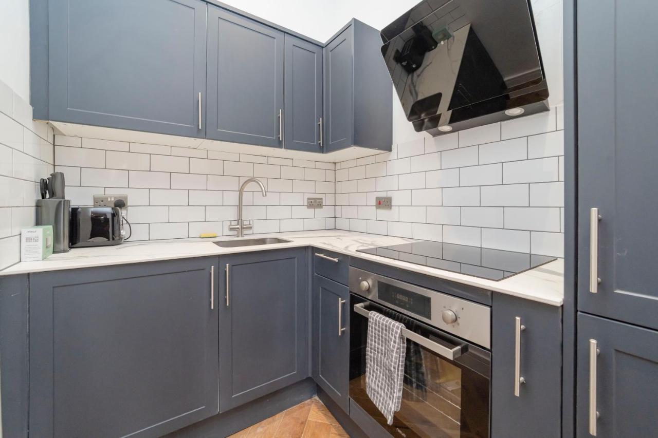Morden Studio Flat Moments Away From Brighton Seafrontアパートメント エクステリア 写真